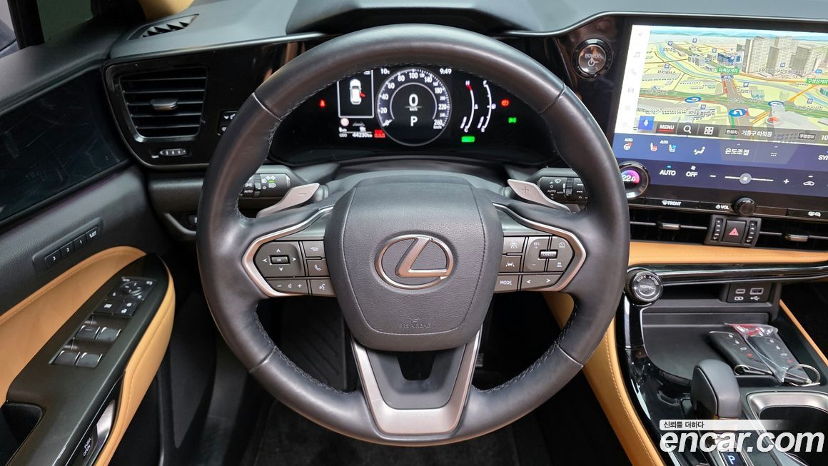 Lexus NX 2024