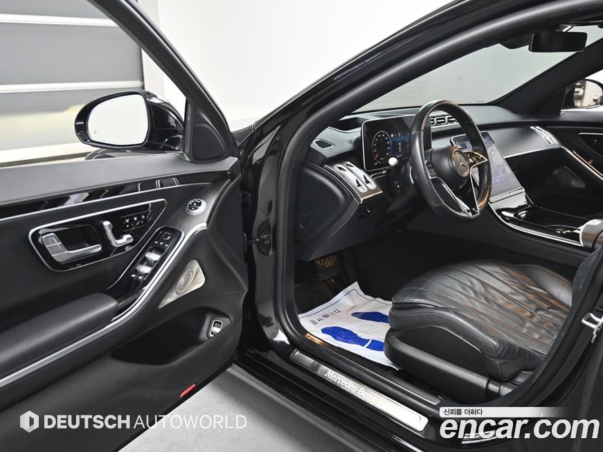 Mercedes-Benz S-Class 2021