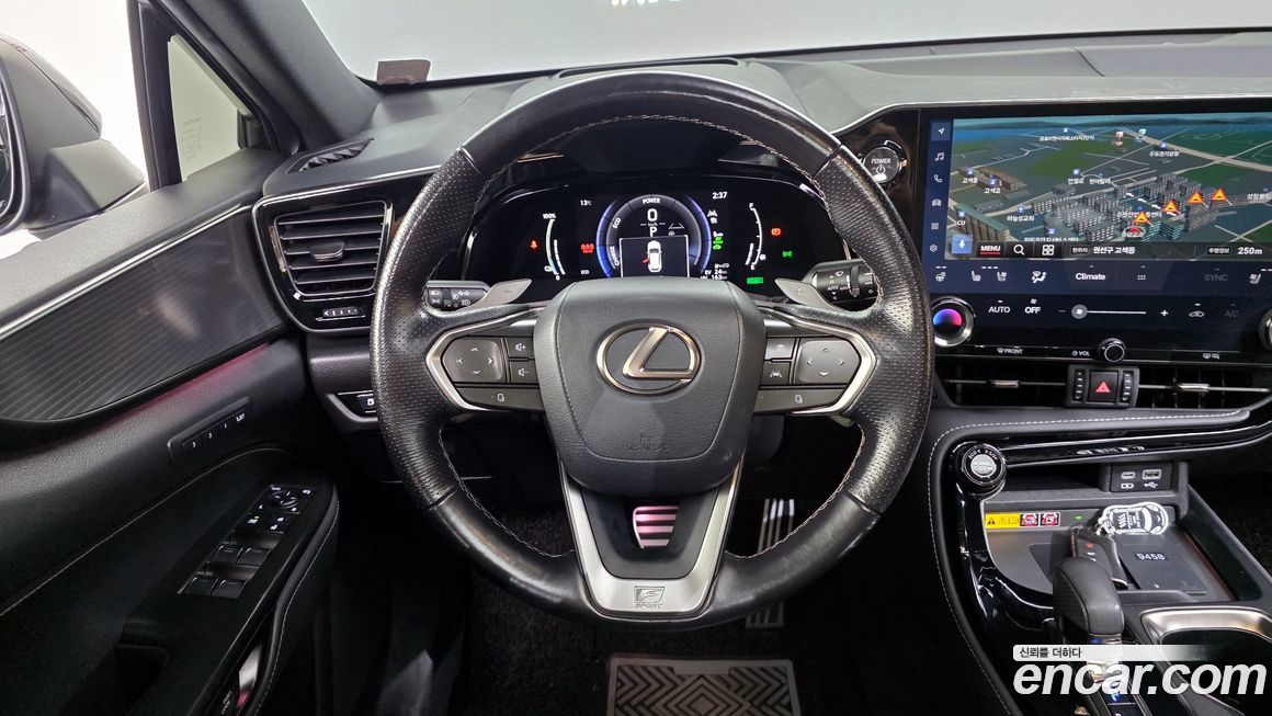 Lexus NX 2023