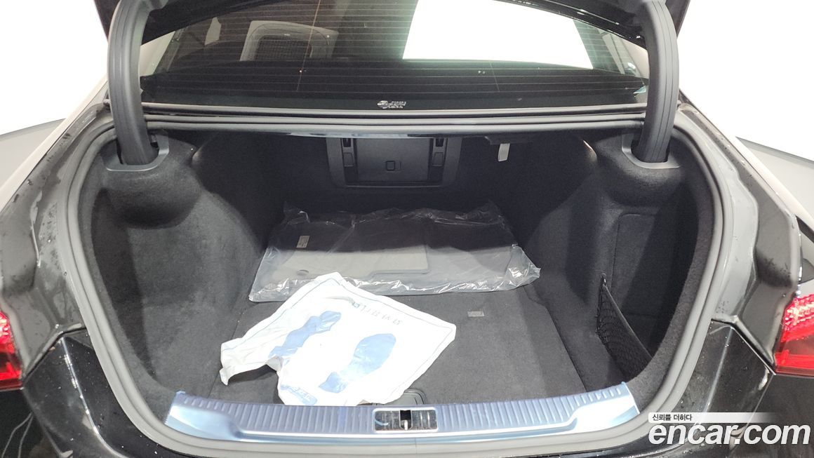 Mercedes-Benz S-Class 2022