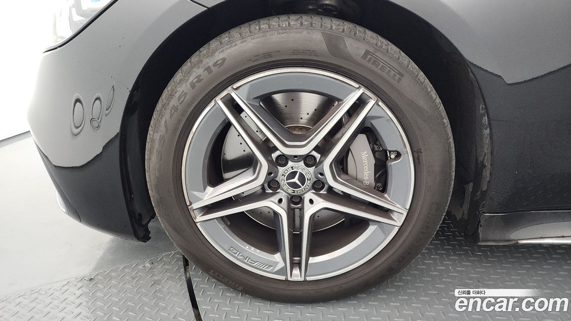 Mercedes-Benz S-Class 2022