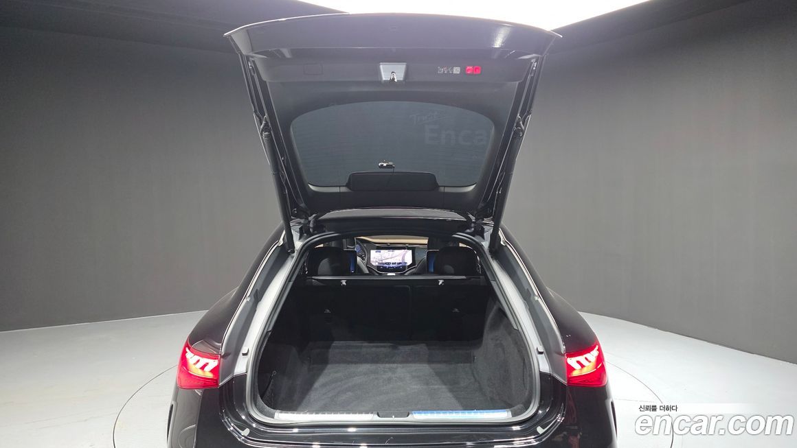 Mercedes-Benz EQS 2023