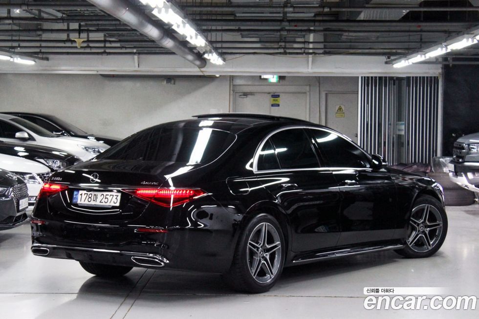 Mercedes-Benz S-Class 2021