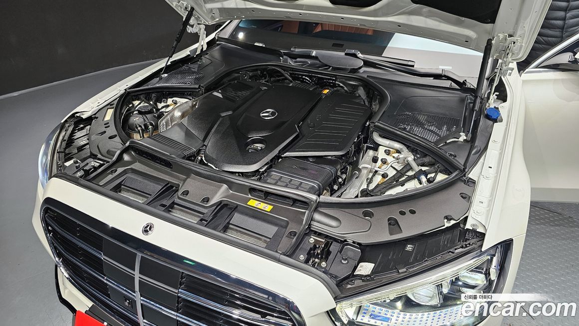 Mercedes-Benz S-Class 2022