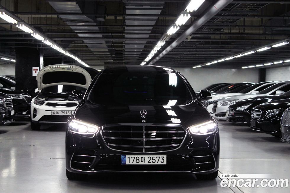 Mercedes-Benz S-Class 2021