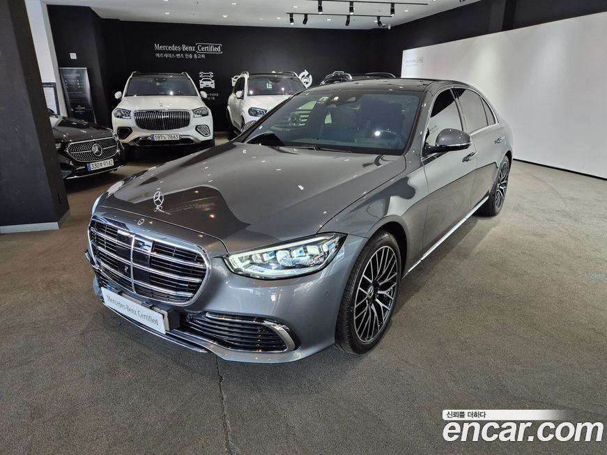 Mercedes-Benz S-Class 2025