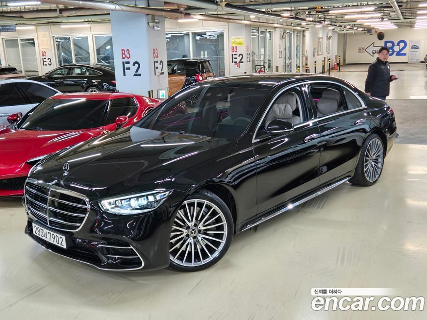 Mercedes-Benz S-Class 2024
