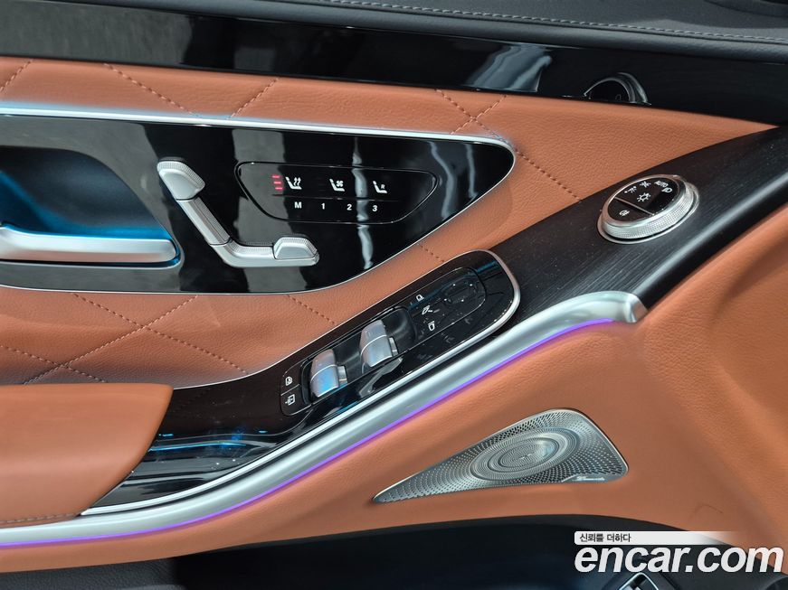 Mercedes-Benz S-Class 2025