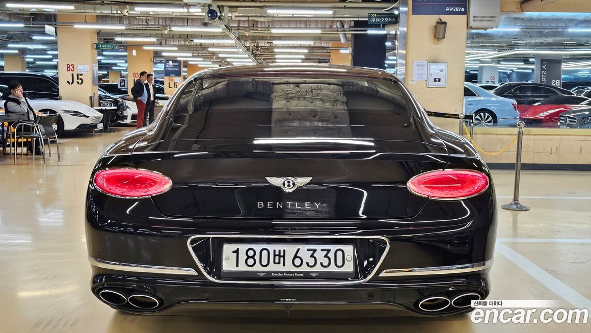 Bentley Continental 2021