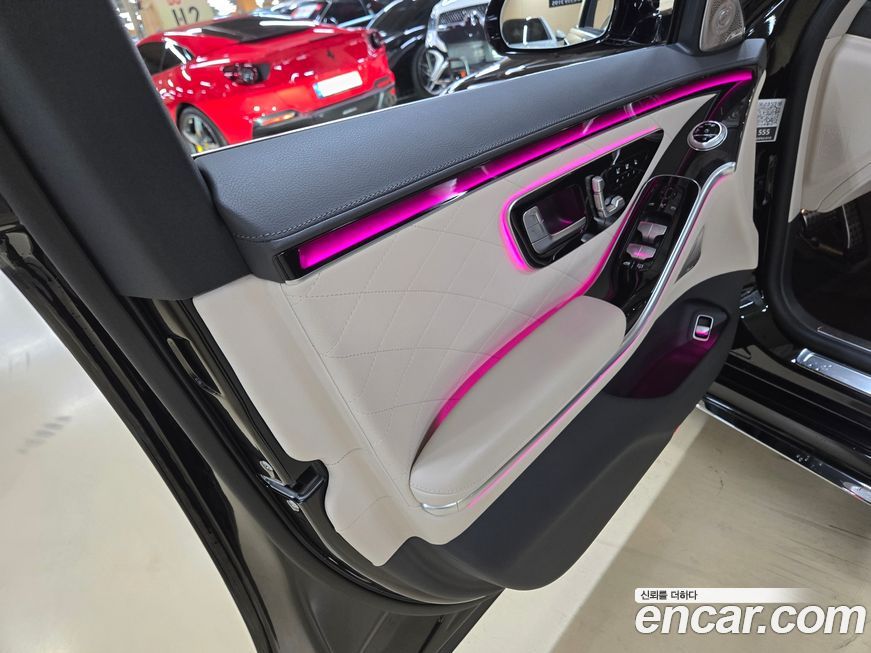 Mercedes-Benz S-Class 2024