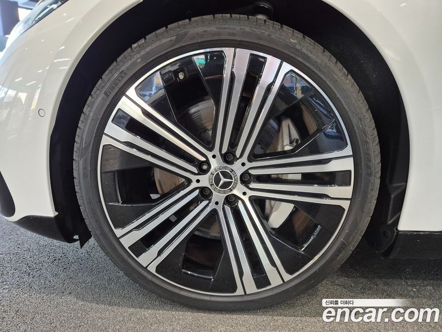 Mercedes-Benz EQS 2023