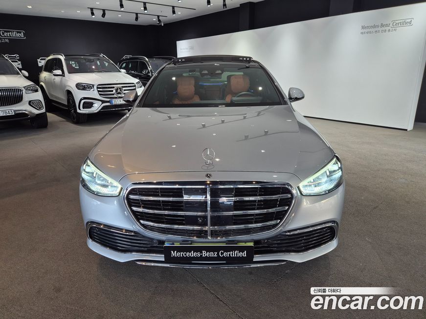 Mercedes-Benz S-Class 2025