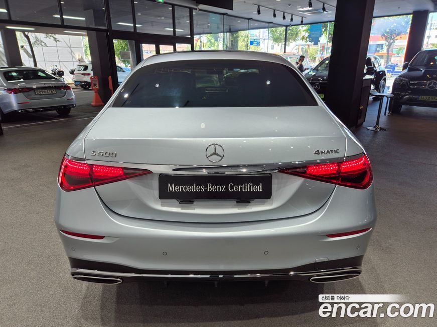 Mercedes-Benz S-Class 2025