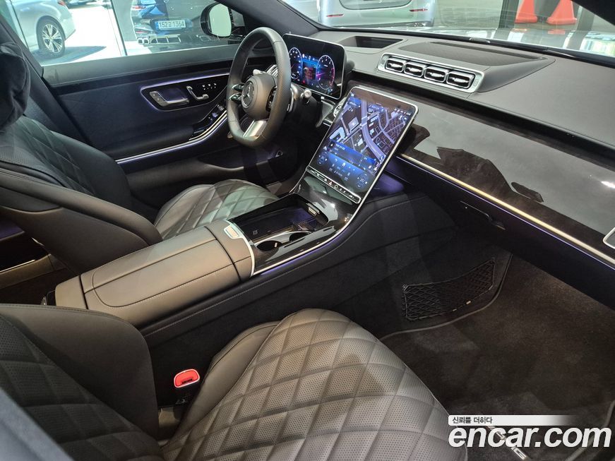 Mercedes-Benz S-Class 2025
