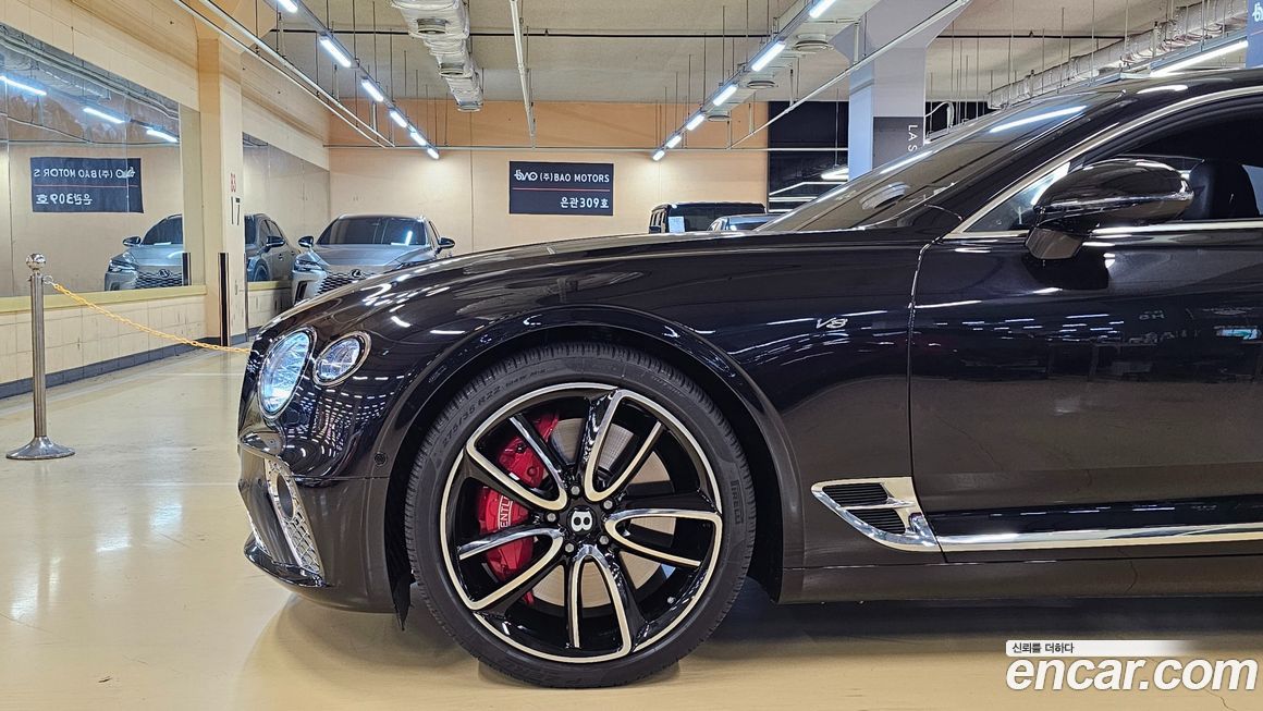 Bentley Continental 2021