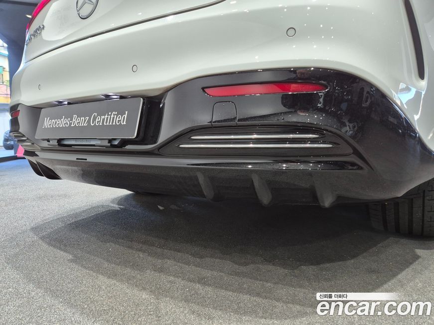 Mercedes-Benz EQS 2023