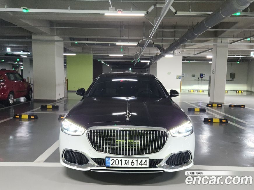 Mercedes-Benz S-Class 2024