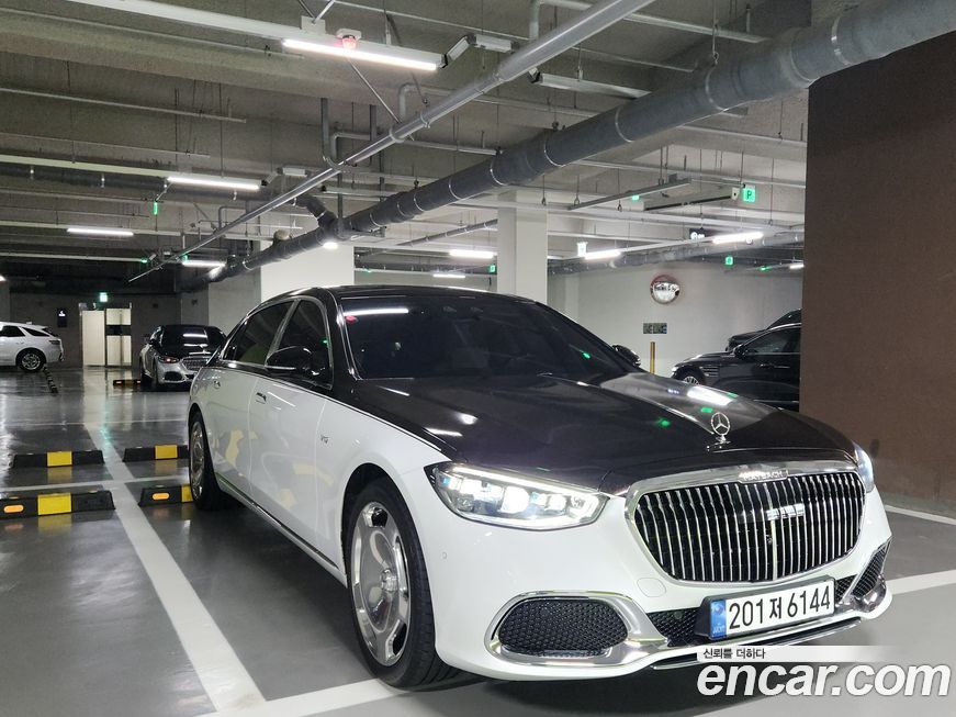 Mercedes-Benz S-Class 2024