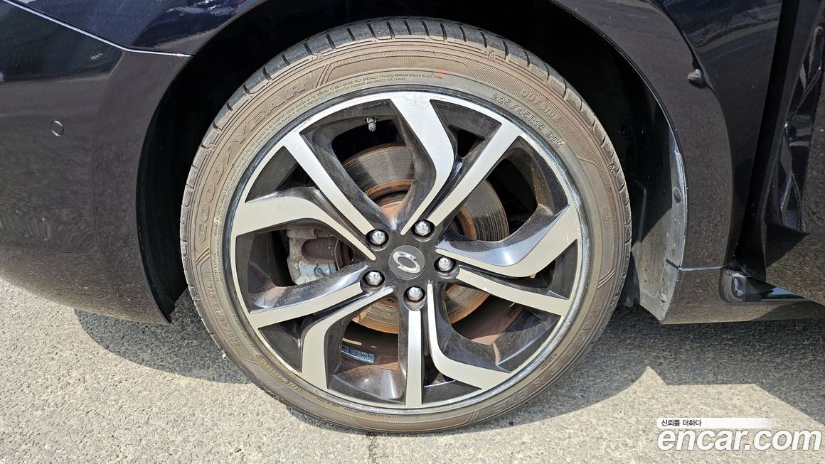 Renault-KoreaSamsung SM7 2013