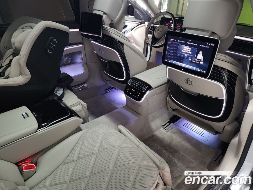 Mercedes-Benz S-Class 2024