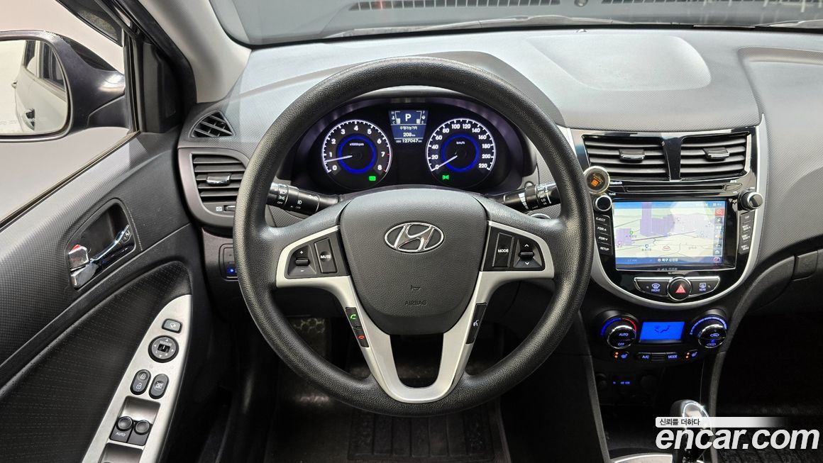 Hyundai Accent 2012