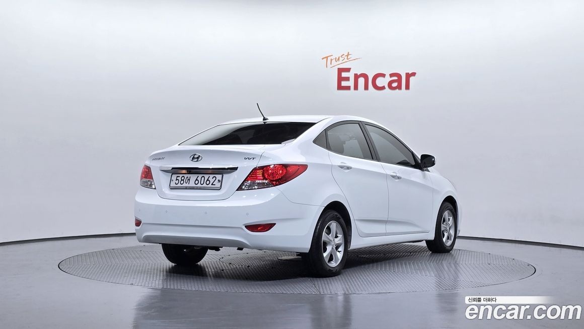 Hyundai Accent 2014