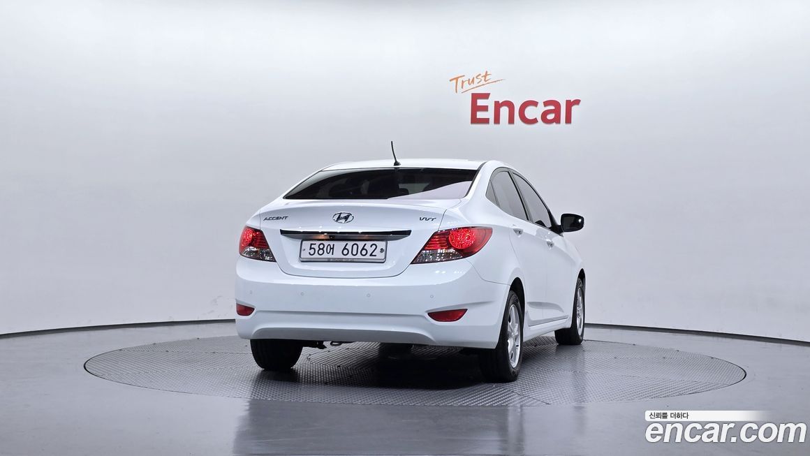 Hyundai Accent 2014