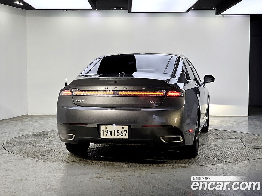 Lincoln MKZ 2014