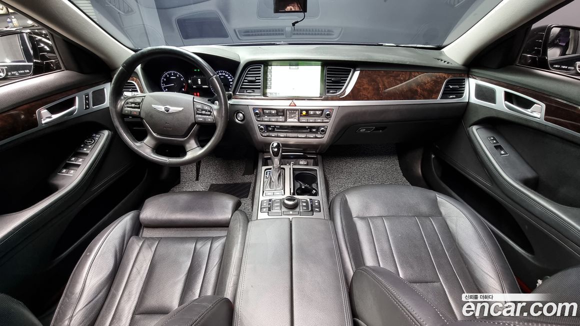 Hyundai Genesis 2016