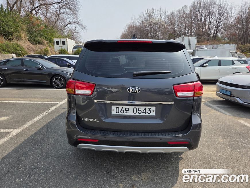 Kia Canival 2016