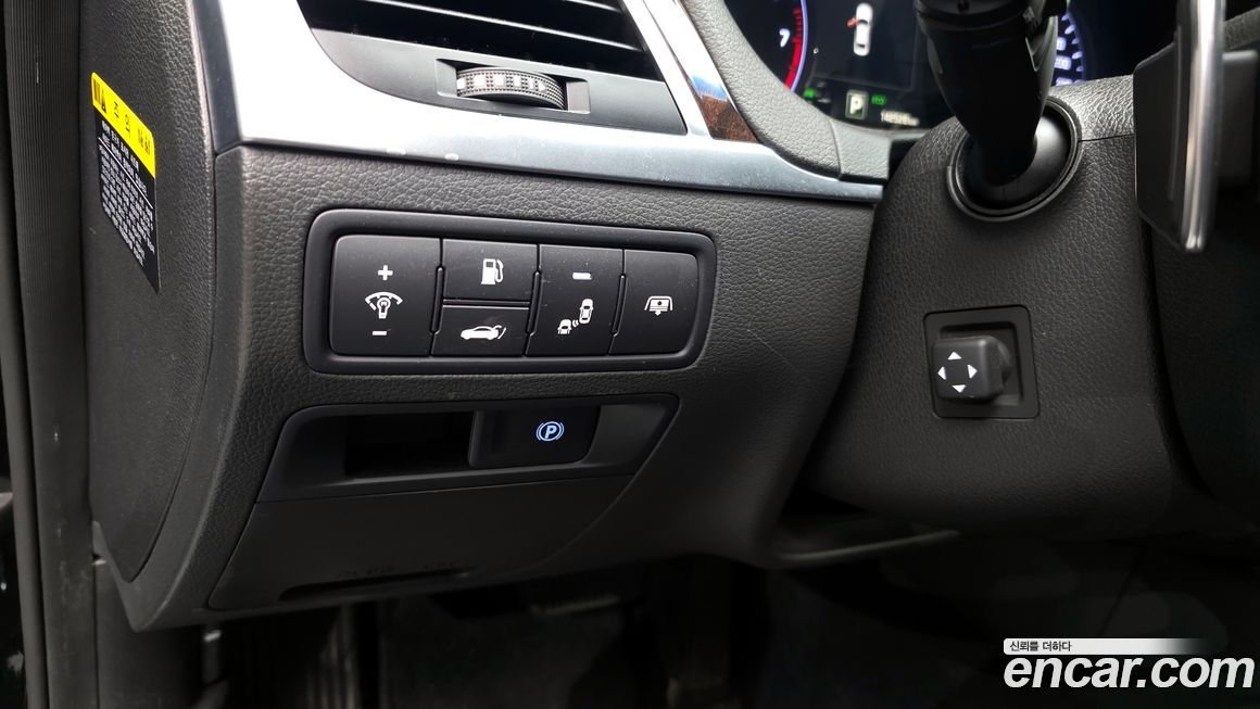 Hyundai Genesis 2016