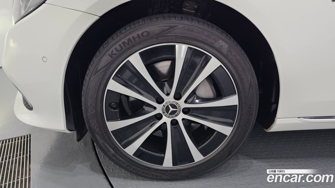 Mercedes-Benz E-Class 2020