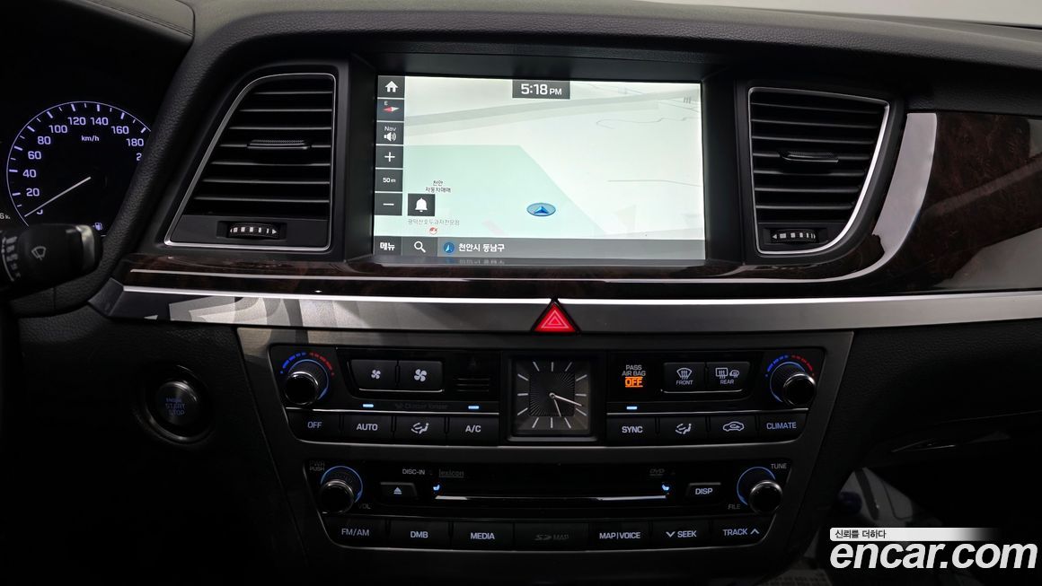 Hyundai Genesis 2016