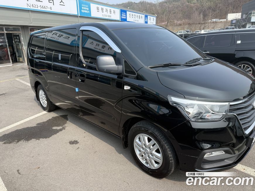 Hyundai Starex 2019