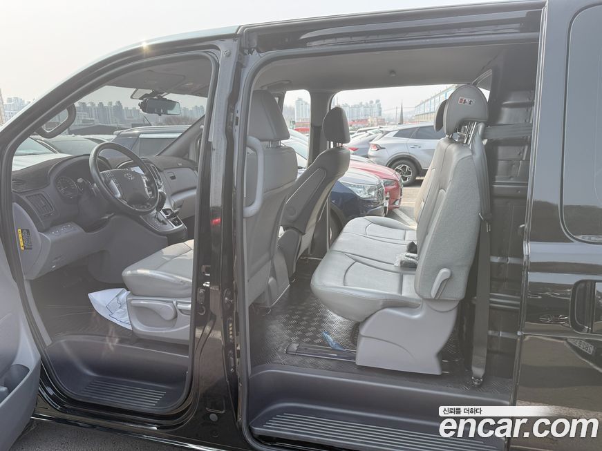 Hyundai Starex 2019