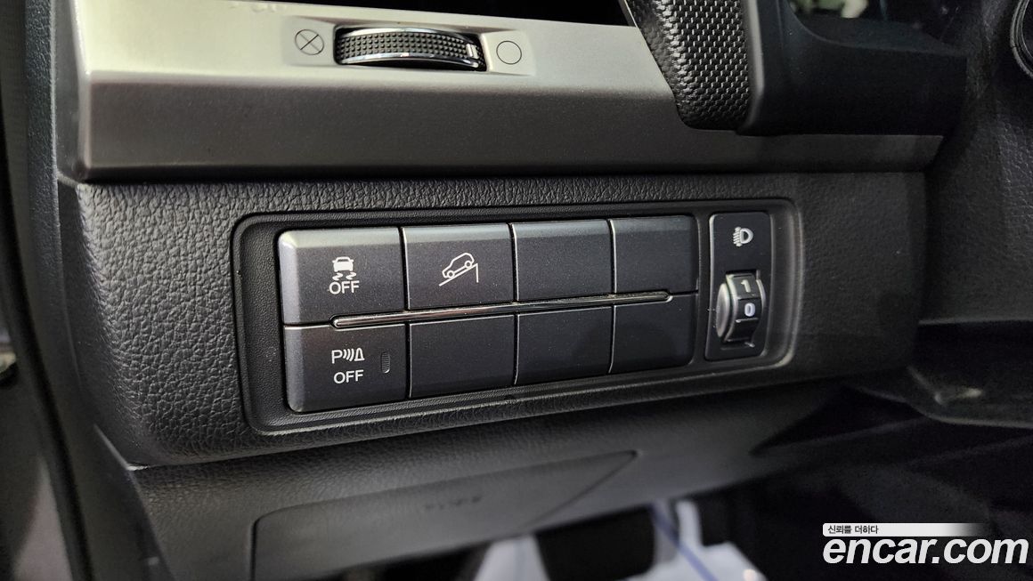 KG_Mobility_Ssangyong Rexton 2019