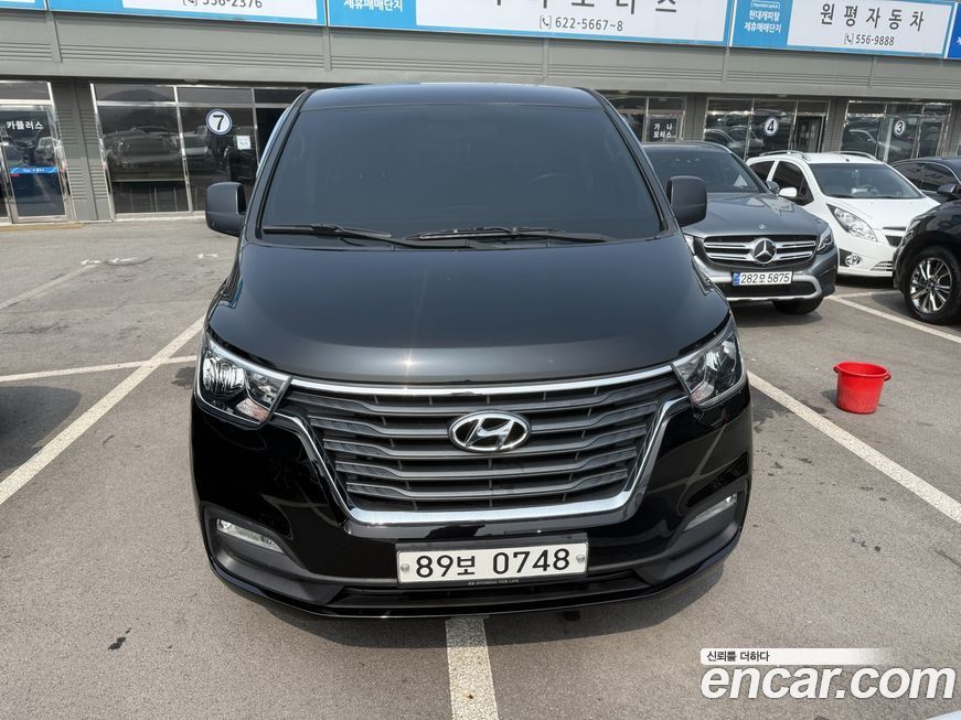 Hyundai Starex 2019