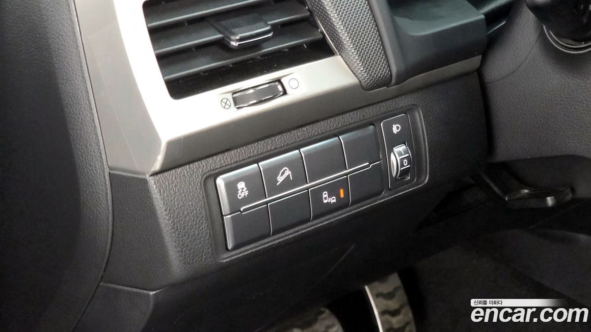 KG_Mobility_Ssangyong Rexton 2018