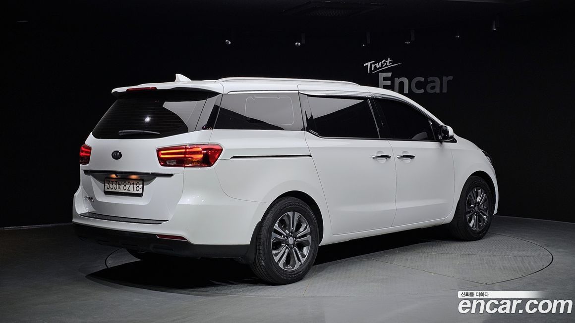 Kia Canival 2019