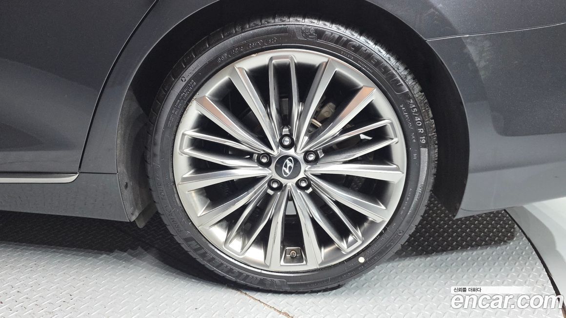 Hyundai Grandeur 2017