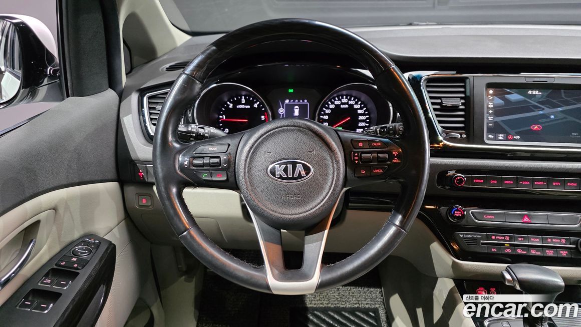 Kia Canival 2017