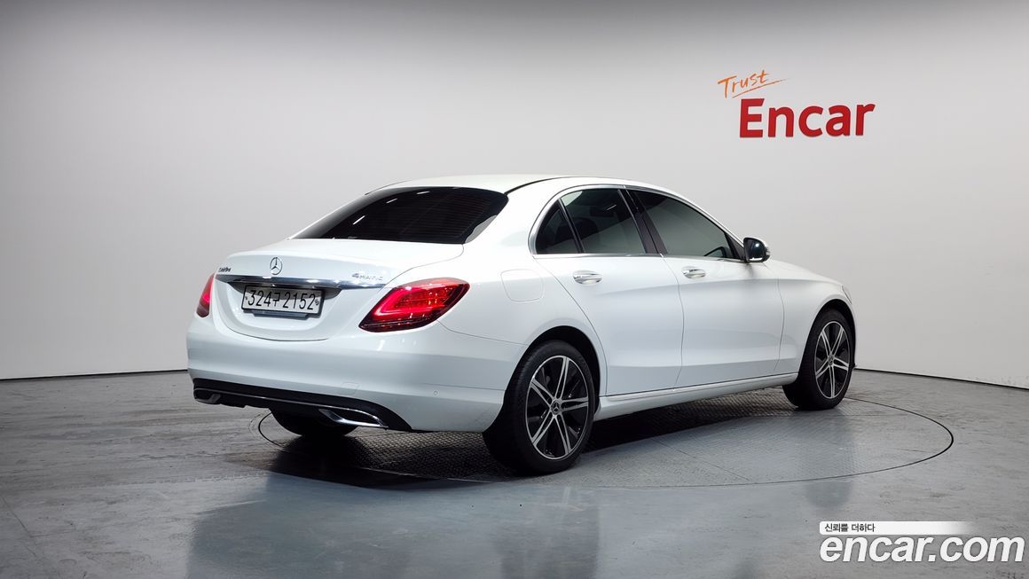 Mercedes-Benz C-Class 2019