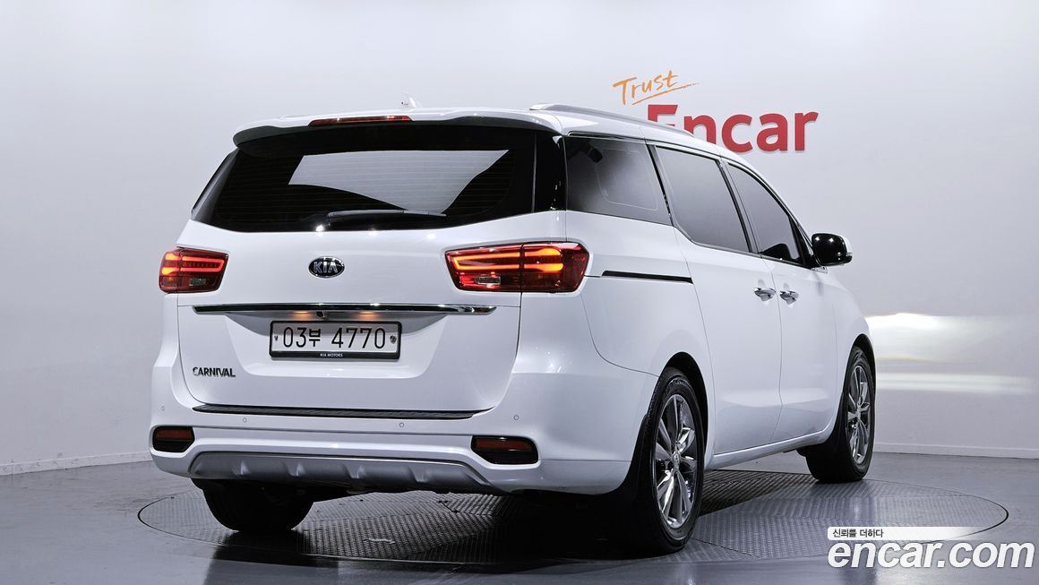 Kia Canival 2019