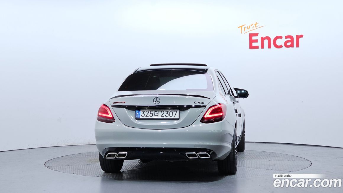 Mercedes-Benz C-Class 2019