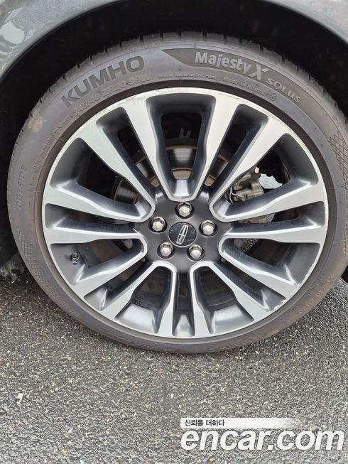 Lincoln Continental 2019