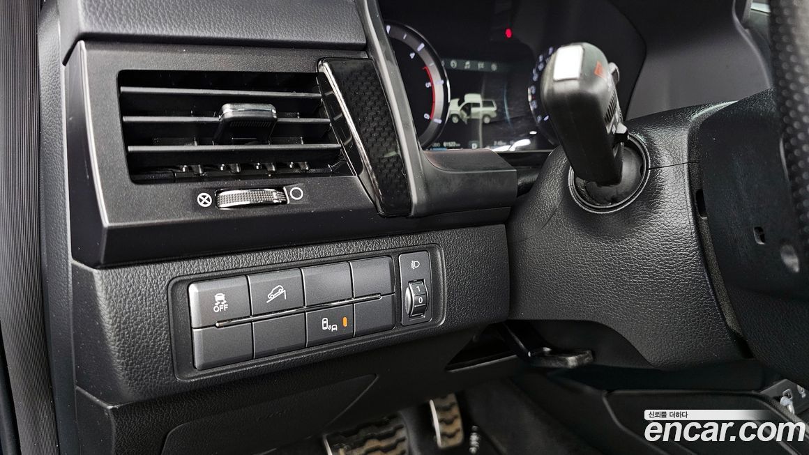 KG_Mobility_Ssangyong Rexton 2021