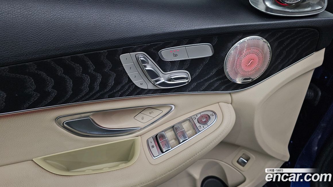 Mercedes-Benz C-Class 2019