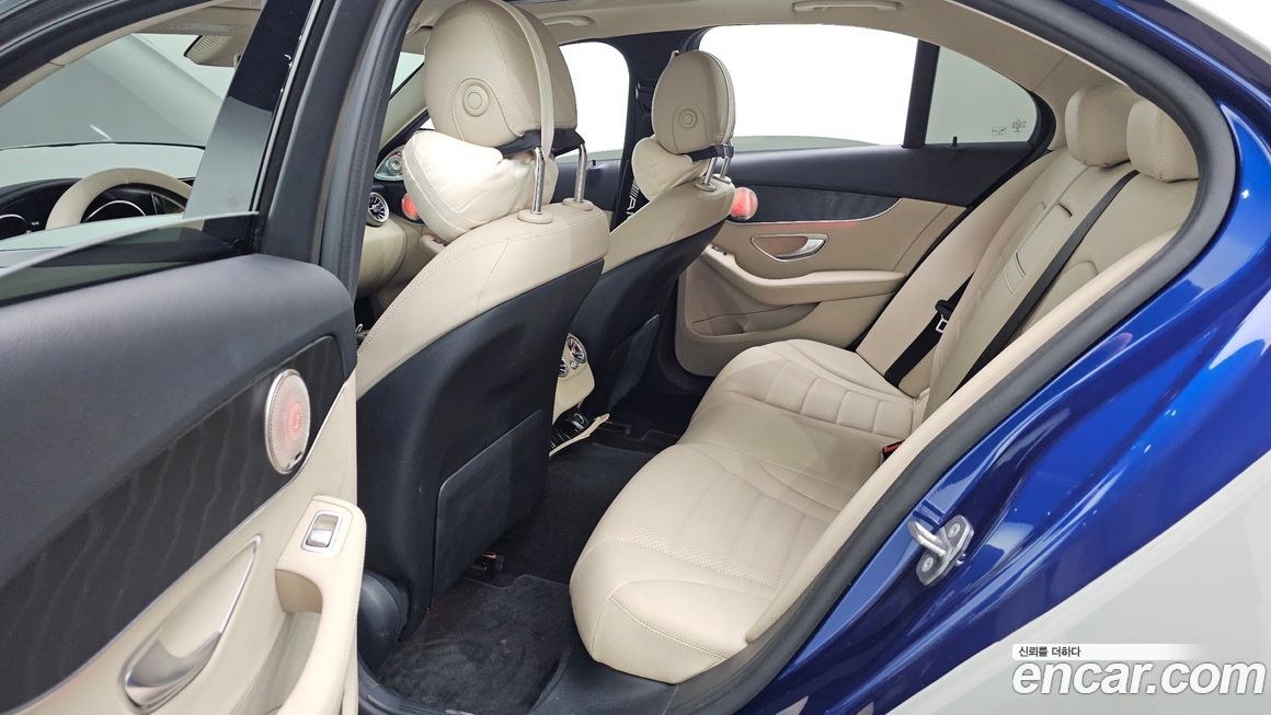 Mercedes-Benz C-Class 2019