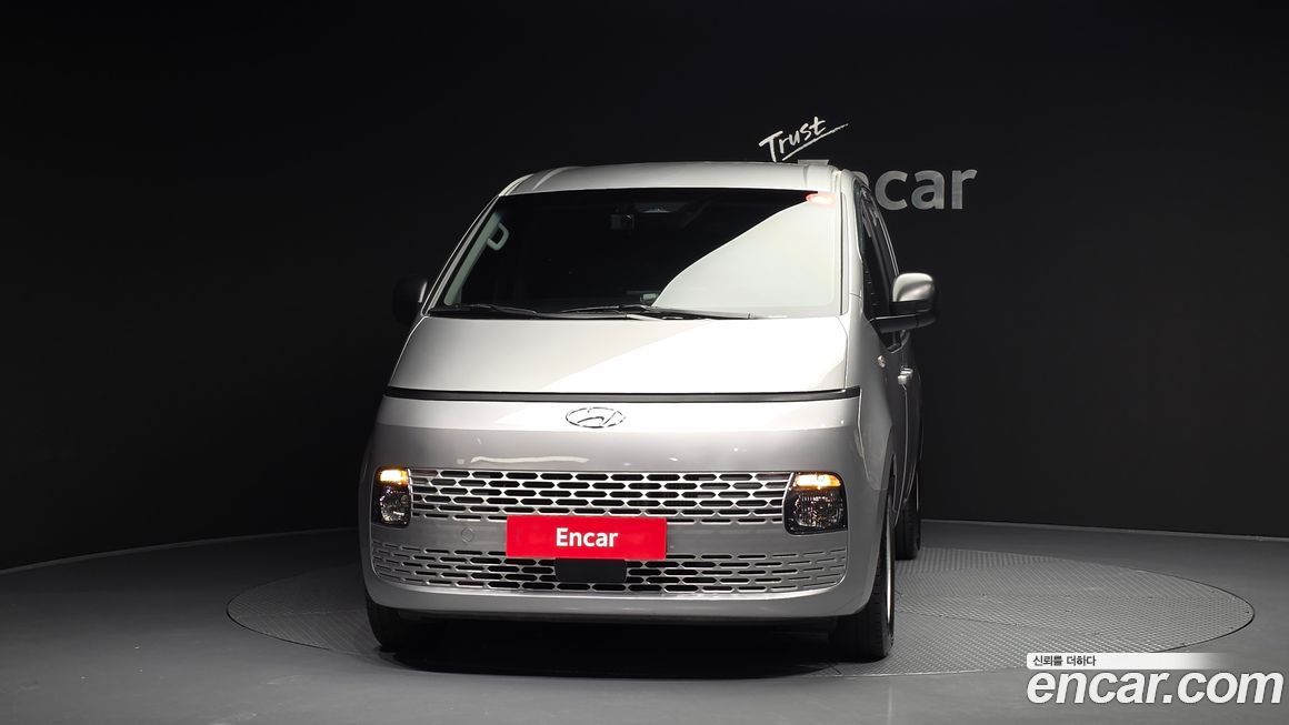Hyundai Staria 2022