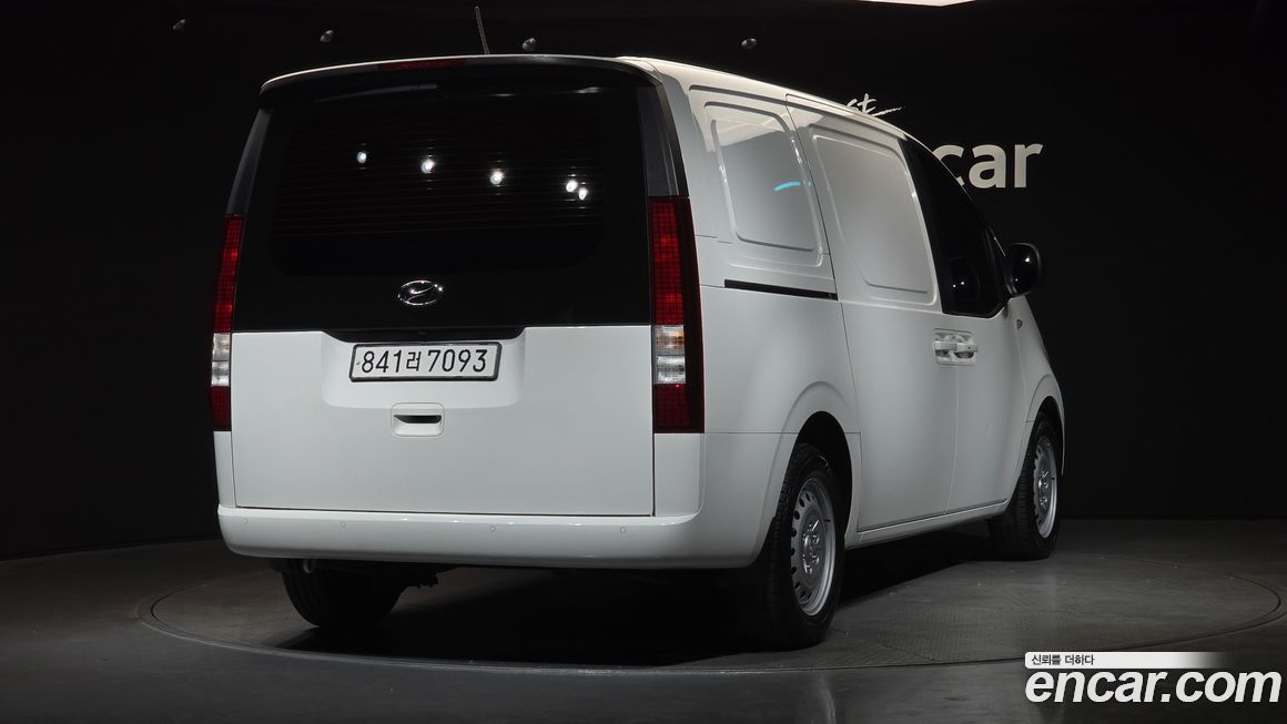 Hyundai Staria 2023